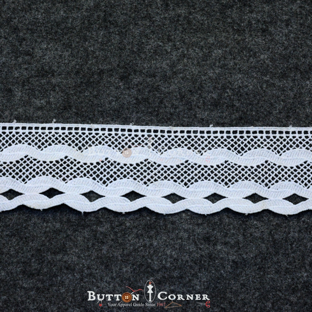 One Side Border Shuttle Lace