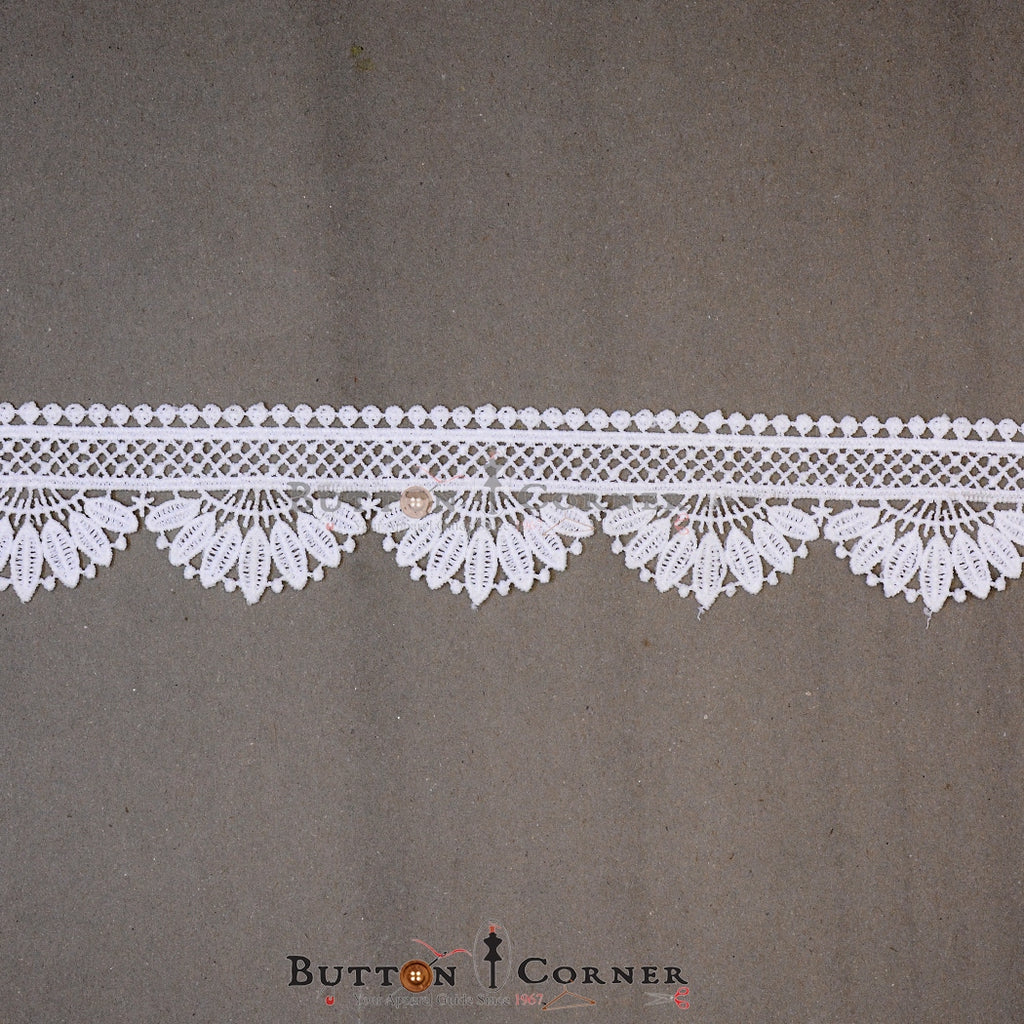 One Side Border Shuttle Lace