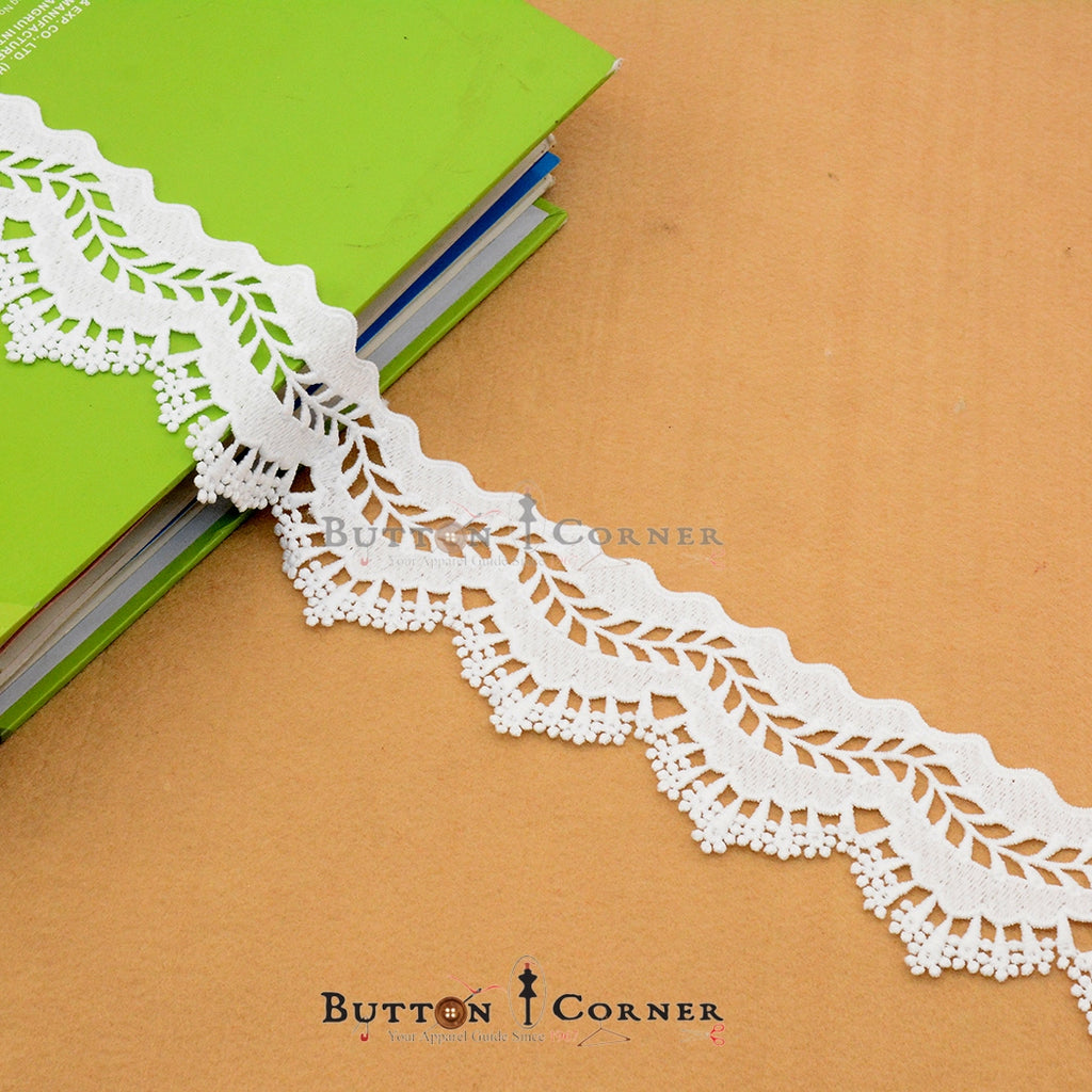 One Side Border Shuttle Lace