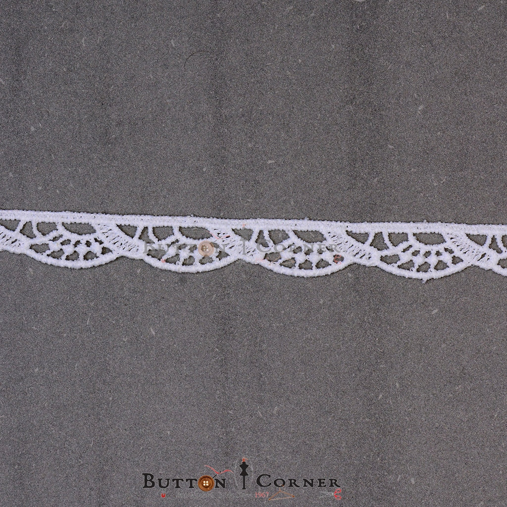 One Side Border Shuttle Lace