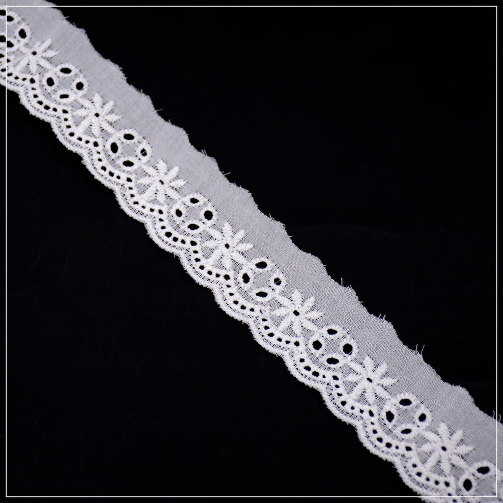 Cotton One Side Border Lace