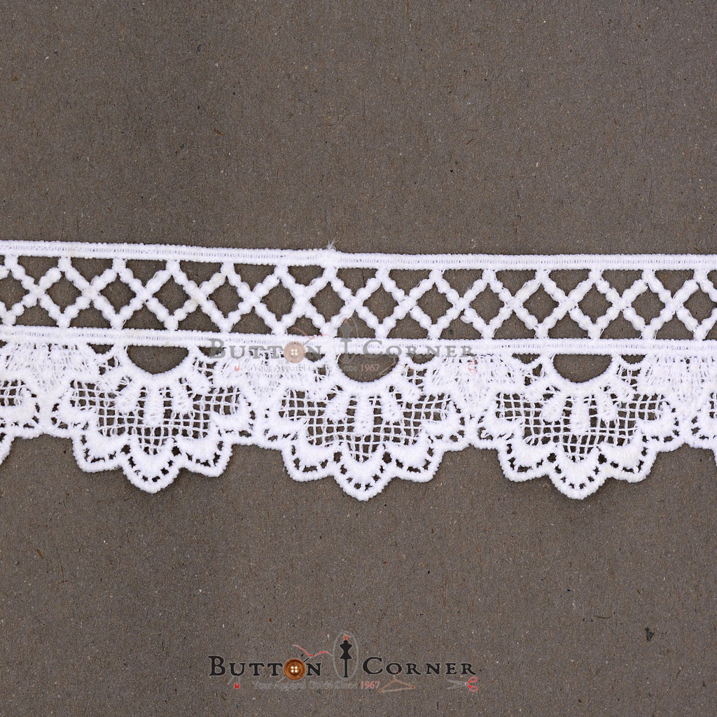 One Side Border Shuttle Lace