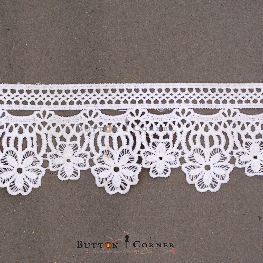 One Side Border Shuttle Lace