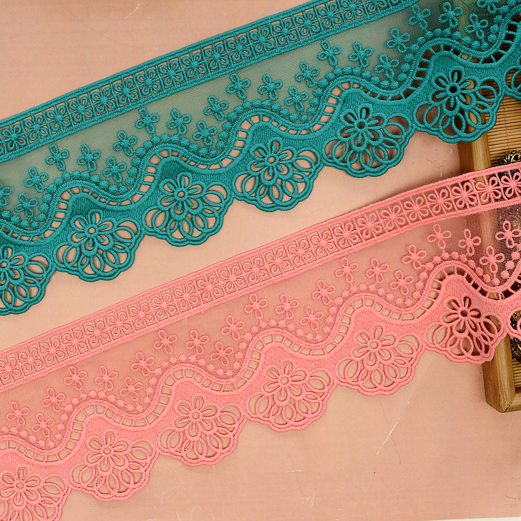 One Side Border Shuttle Net Lace