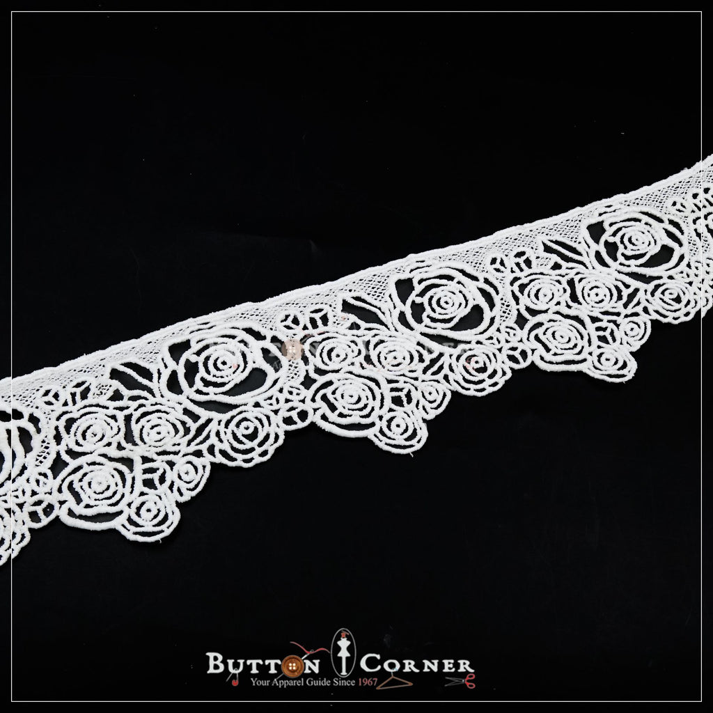 One Side Border Shuttle Lace