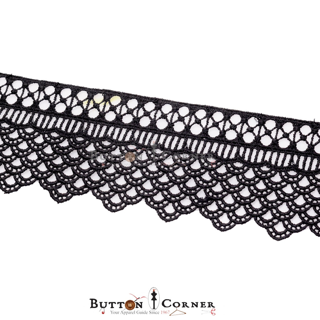 One Side Border Shuttle Lace