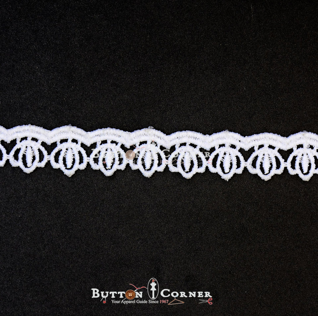 One Side Border Shuttle Lace