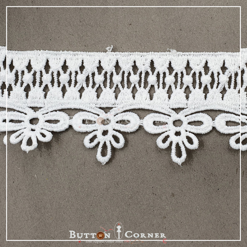 One Side Border Shuttle Lace