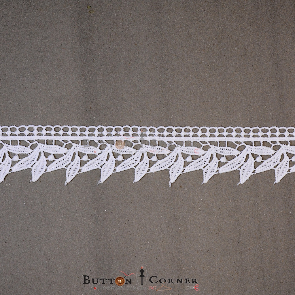 One Side Border Shuttle Lace