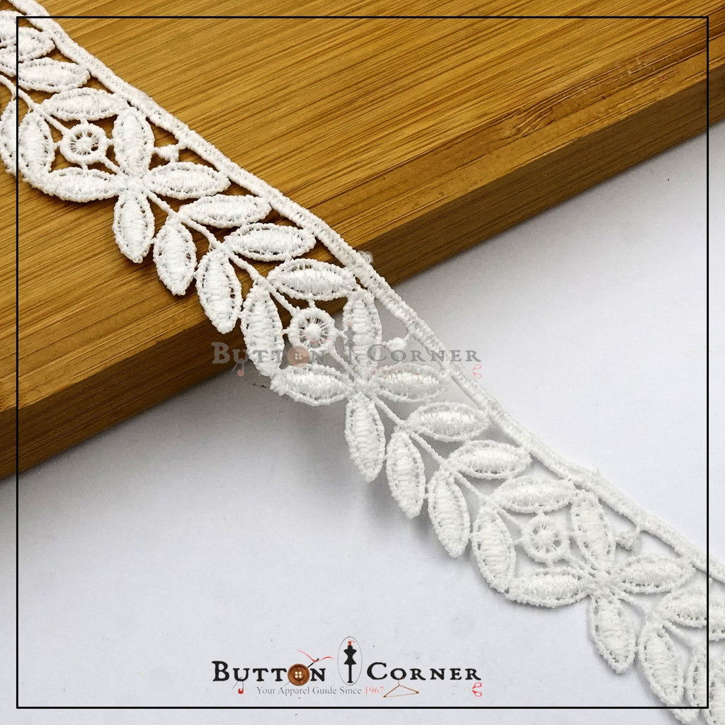 One Side Border Shuttle Lace