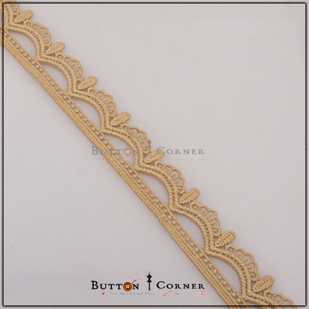 One Side Border Shuttle Lace