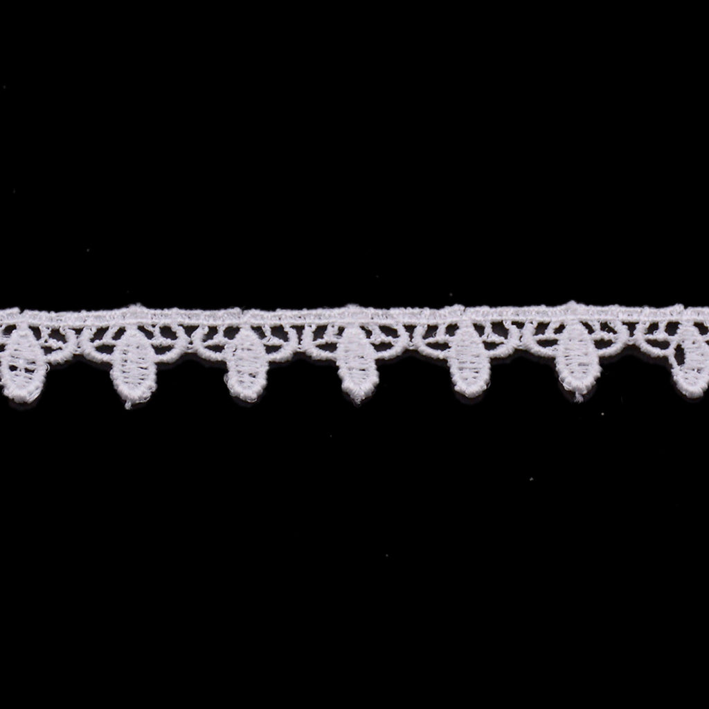 One Side Border Shuttle Lace