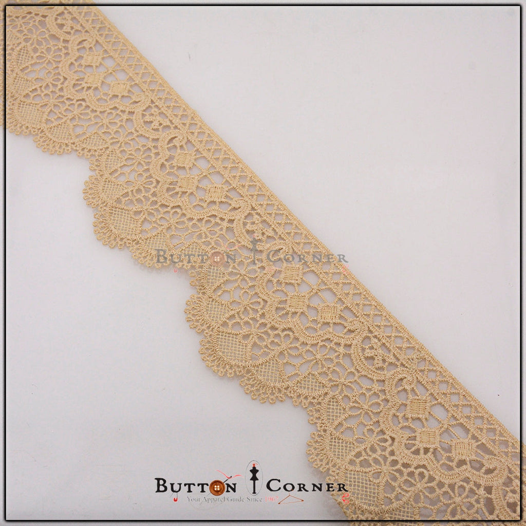 One Side Border Shuttle Lace