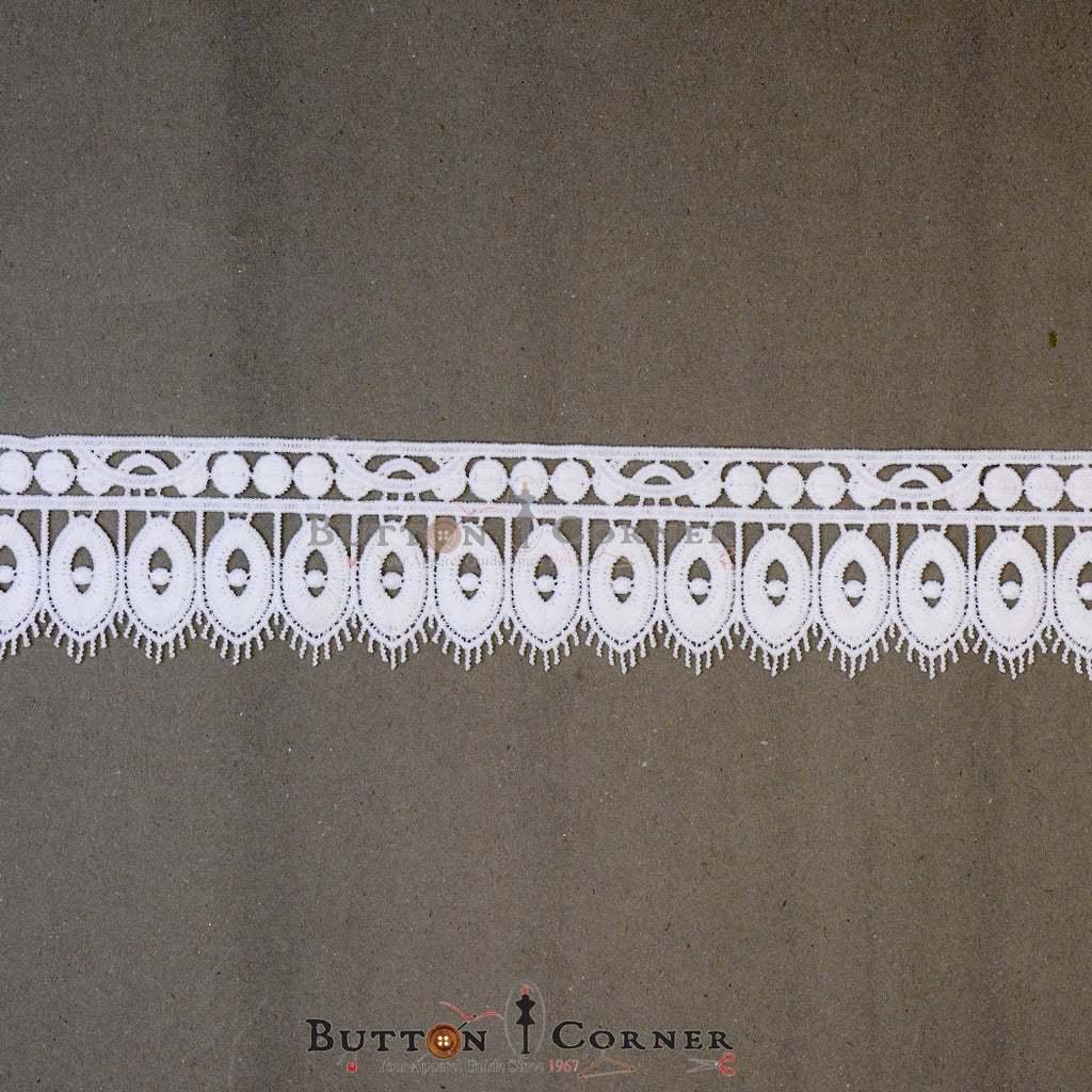 One Side Border Shuttle Lace