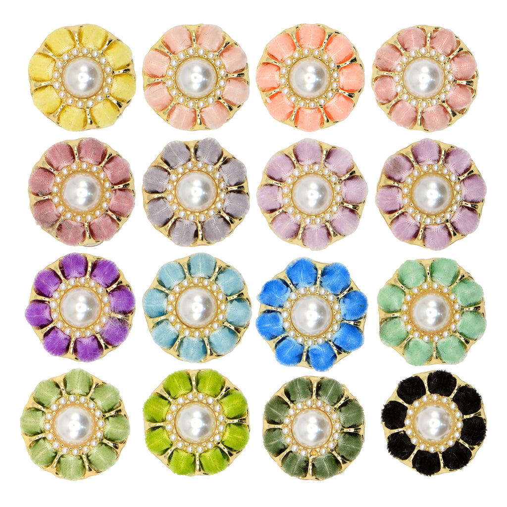 Flower Design Pearl Shank Button