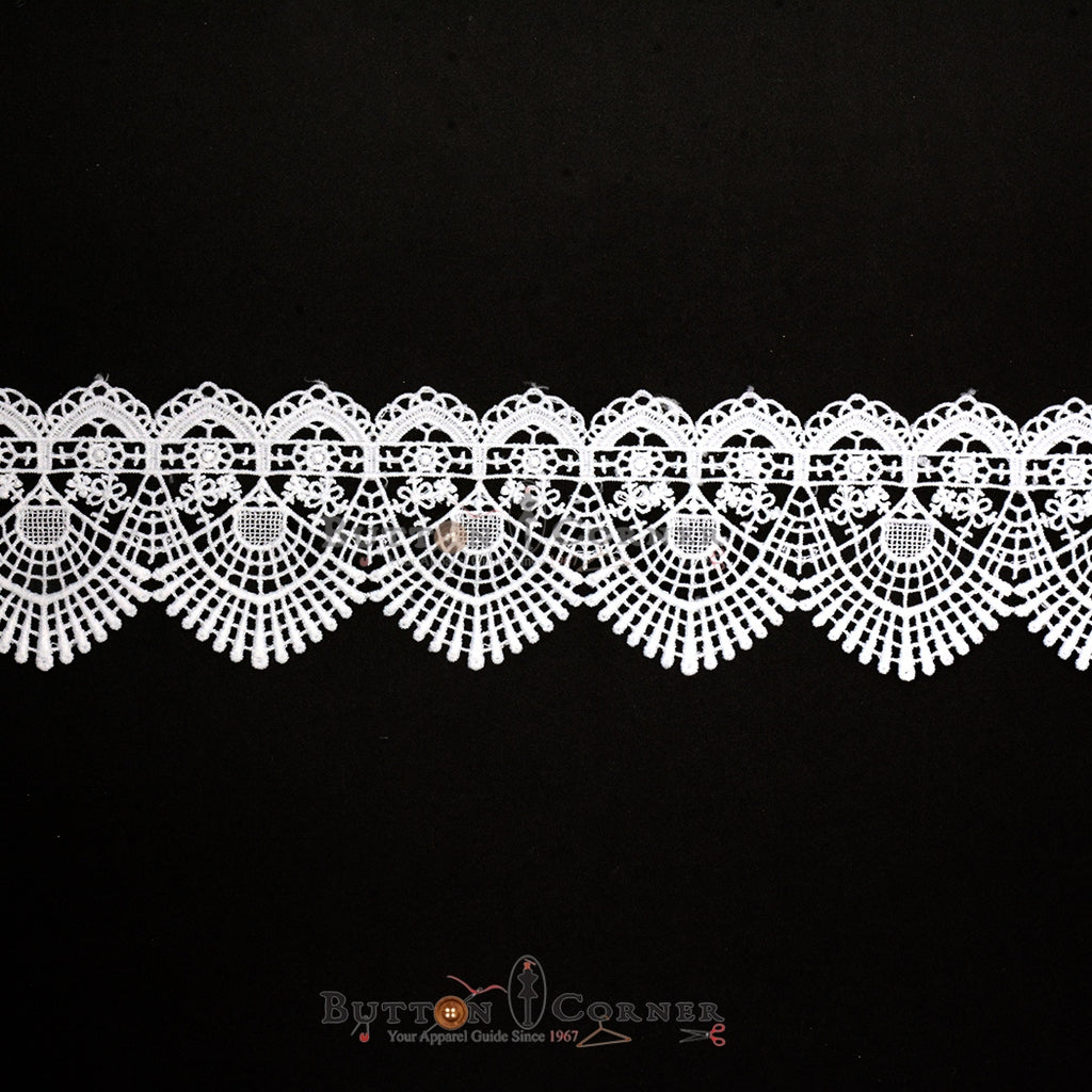 One Side Border Shuttle Lace