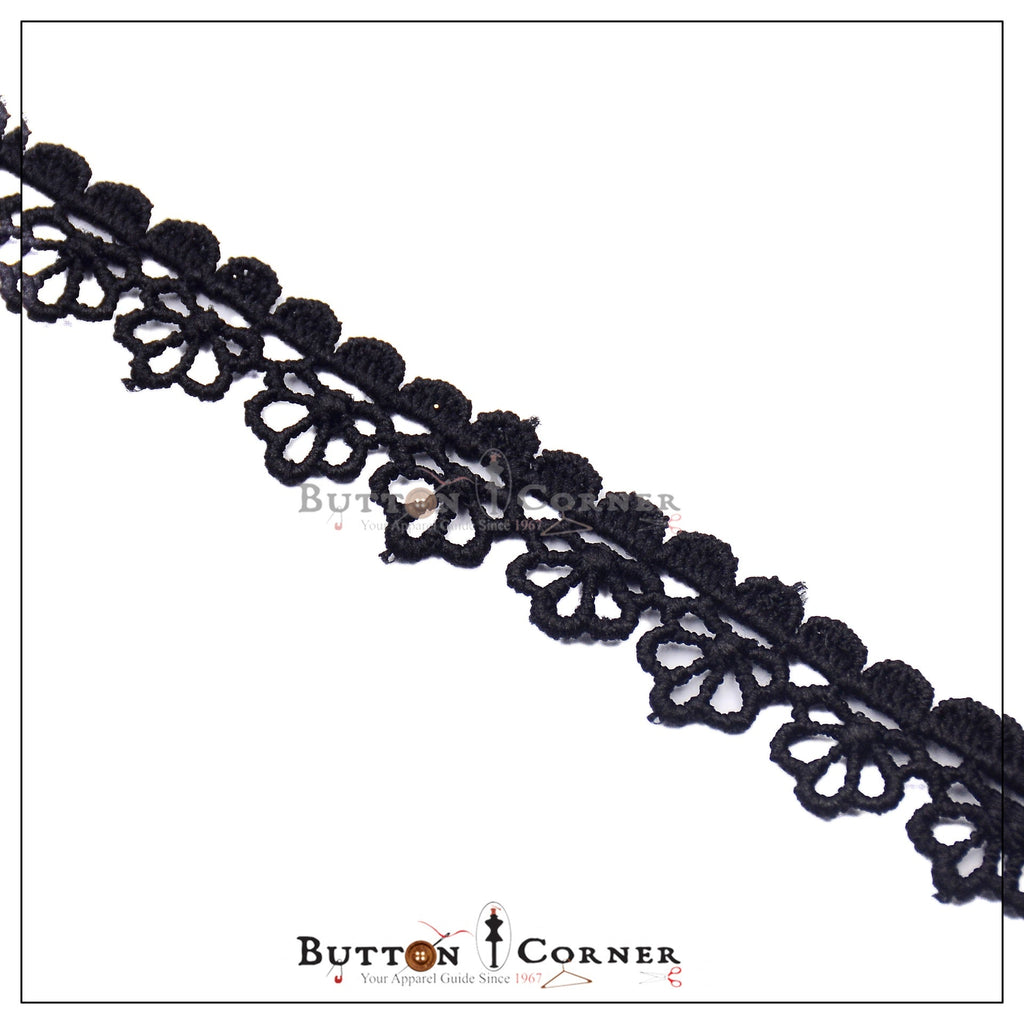 One Side Border Shuttle Lace