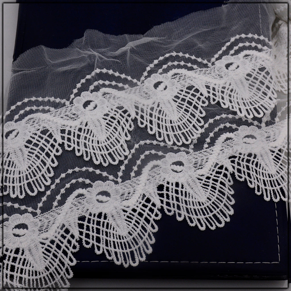 One Side Border Net Lace