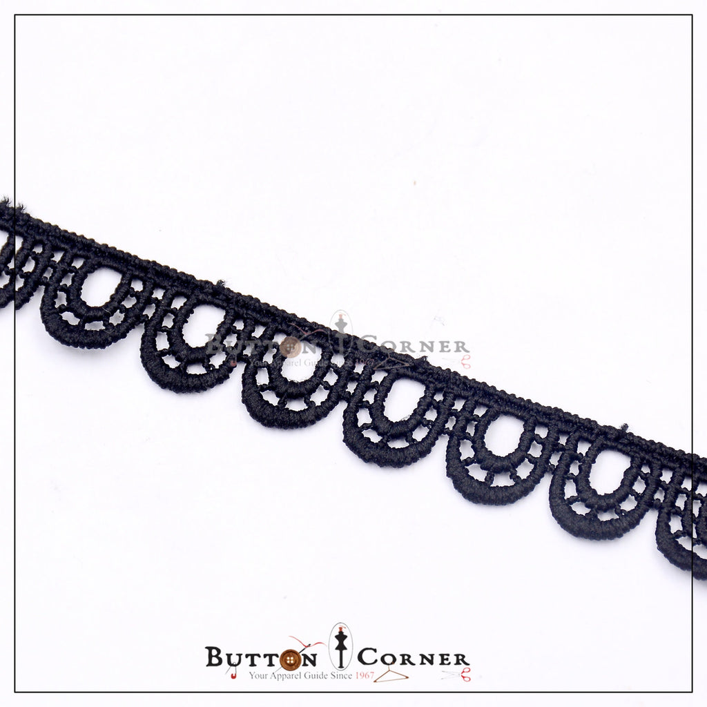 One Side Border Shuttle Lace