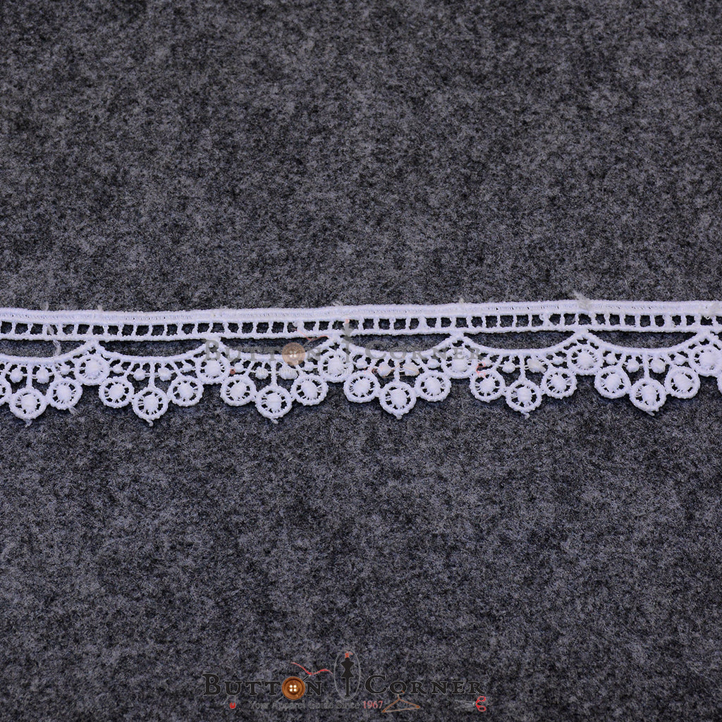 One Side Border Shuttle Lace