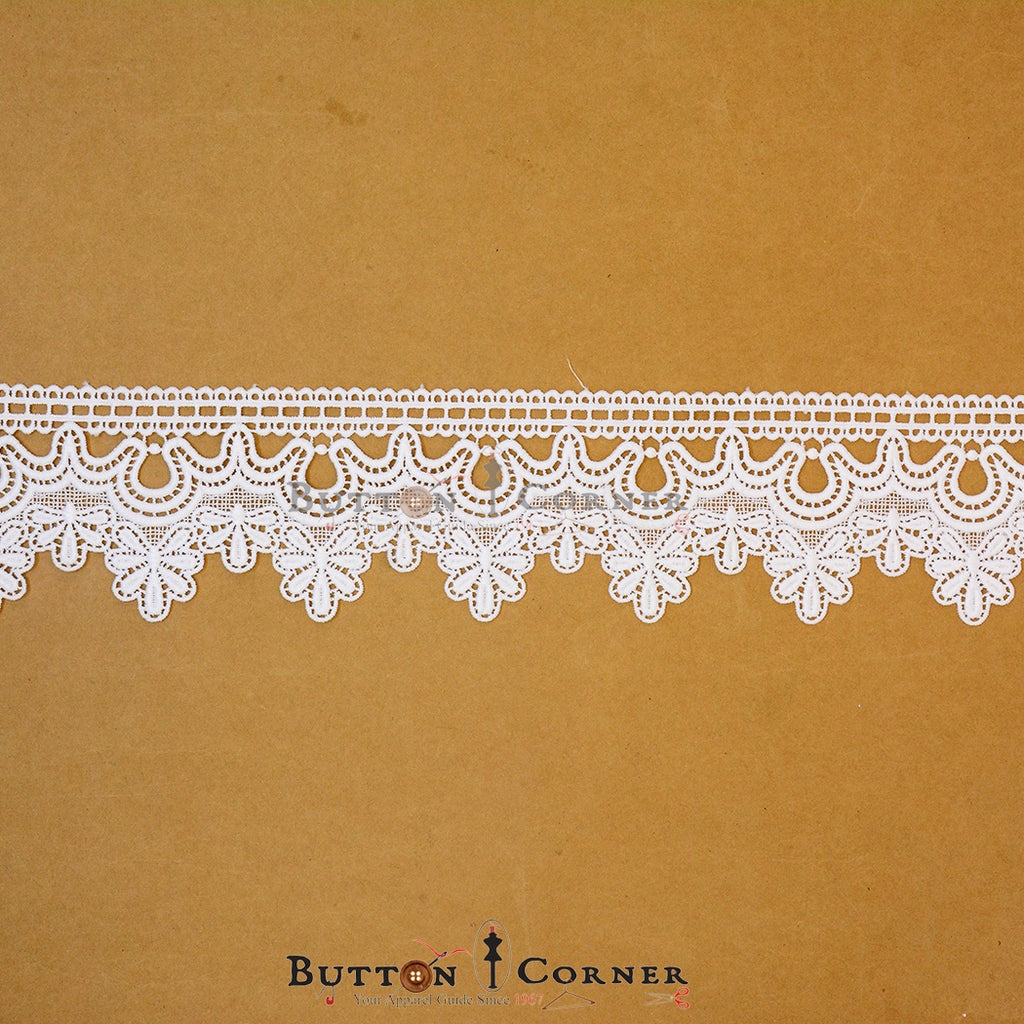 One Side Border Shuttle Lace