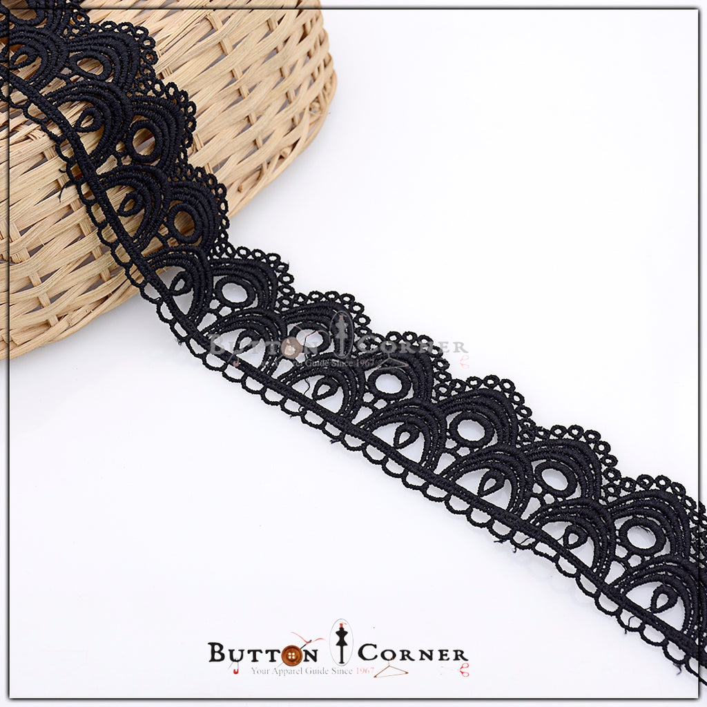 One Side Border Shuttle Lace