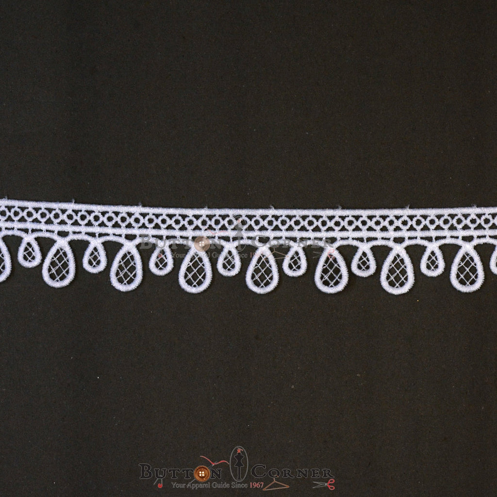 One Side Border Shuttle Lace