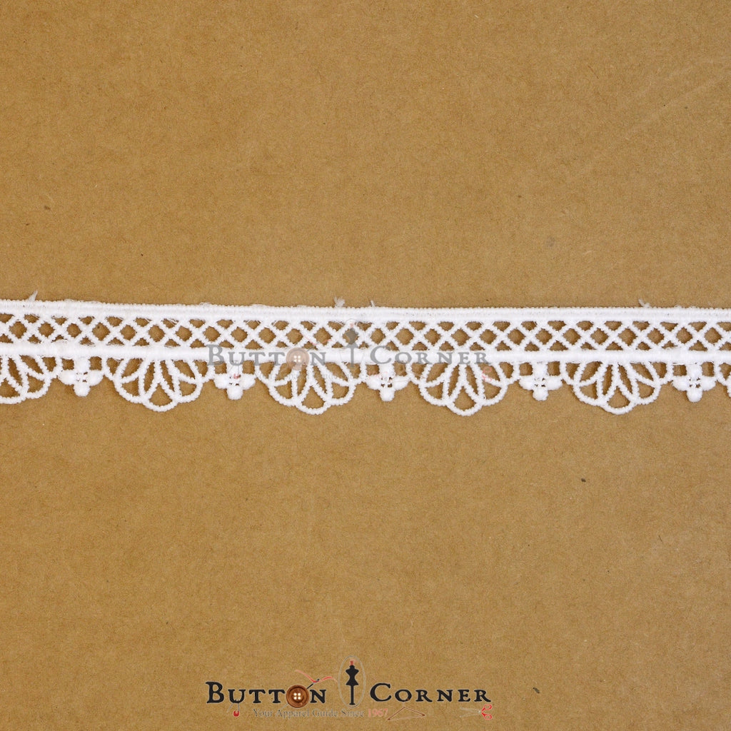 One Side Border Shuttle Lace